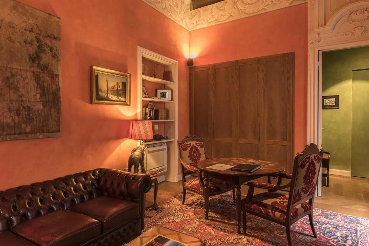 Italianway - Borgonuovo 12 Daire Milano Dış mekan fotoğraf