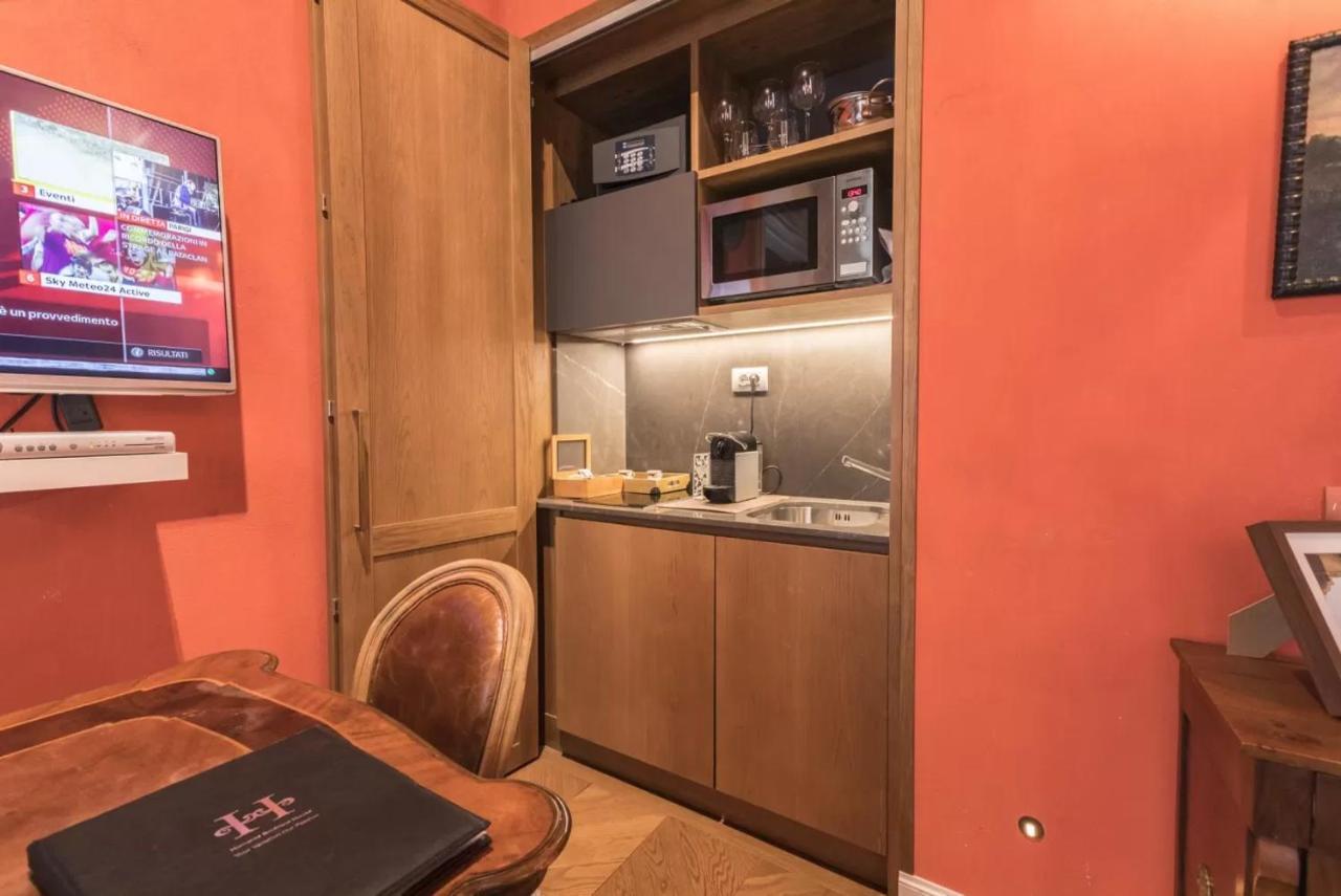 Italianway - Borgonuovo 12 Daire Milano Dış mekan fotoğraf